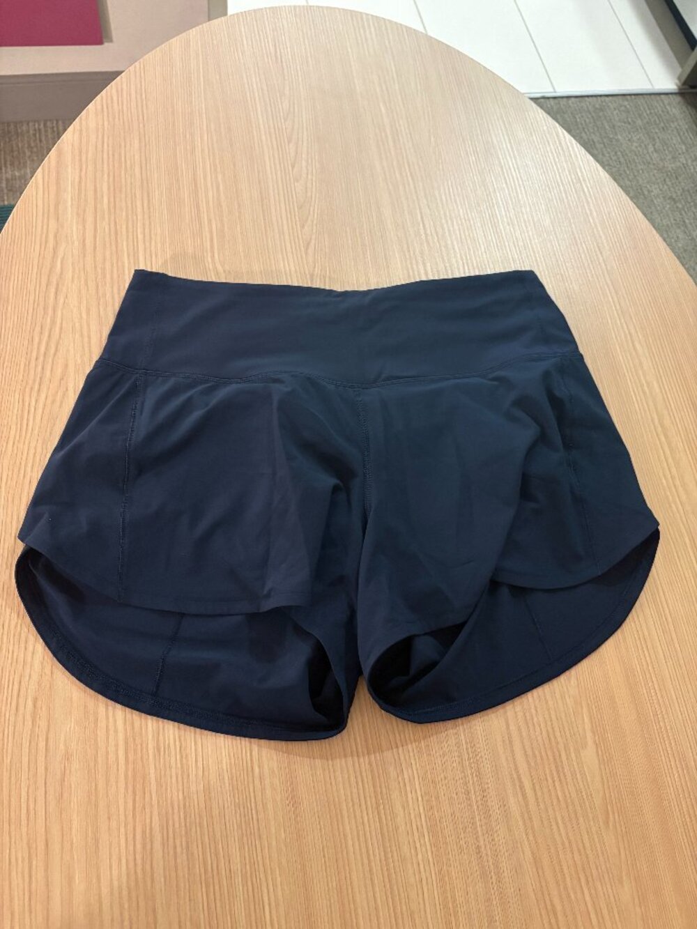 Lululemon Speed Up High-Rise Short 4" *Long Size 8 True Navy Lined Neutral
